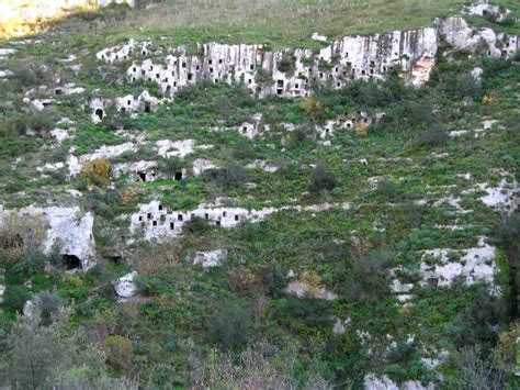 Syracuse and the Rocky Necropolis of Pantalica, Unesco Italy - GoVisity.com