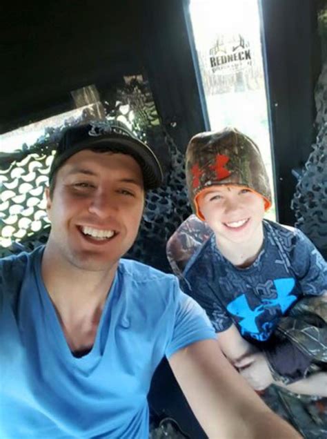 Luke Bryan & Son Bo | Luke bryan family, Luke bryan fan, Luke bryan hot