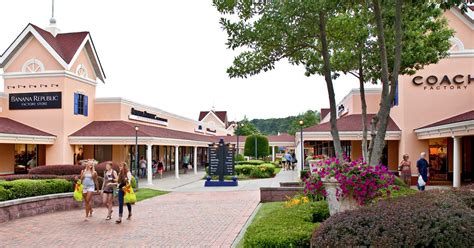 North Georgia Premium Outlets | Destination Dawsonville