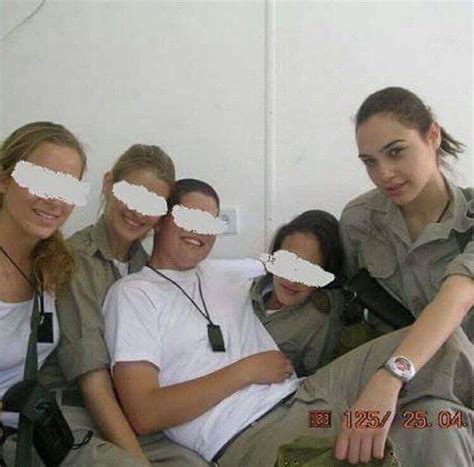 Gal Gadot in the army | Gal gadot wonder woman, Gal gabot, Gal gadot