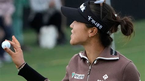 LPGA Tour: Lydia Ko opens up five-shot halfway lead at CME Group Tour ...