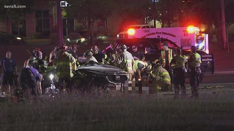 3 dead after early-morning crash on far west side, SAPD says | kens5.com