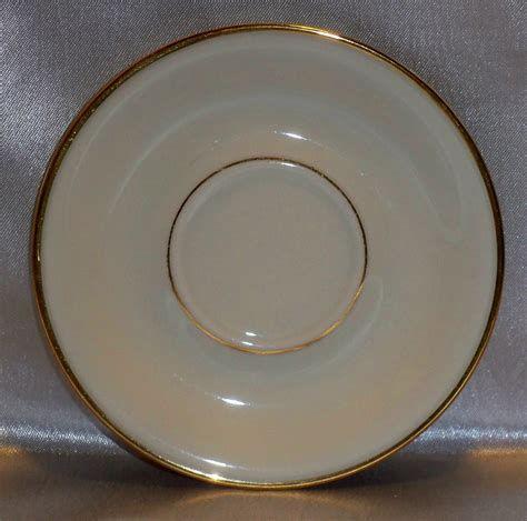 Demitasse Cups & saucers: Saucer & Plate Shapes, Styles & Designs