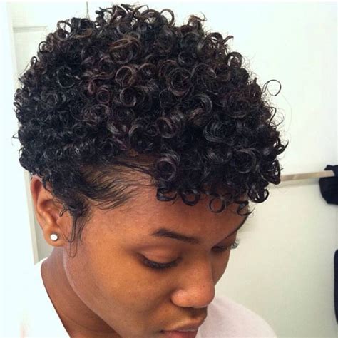 25 Cute Curly and Natural Short Hairstyles For Black Women - Page 7 of 24 - Styles Weekly