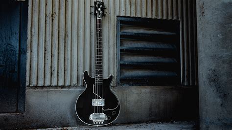 “Gene Simmons is breaking ground again”: Gibson unveils second signature bass guitar for the ...