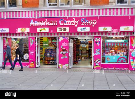 American candy shops london hi-res stock photography and images - Alamy