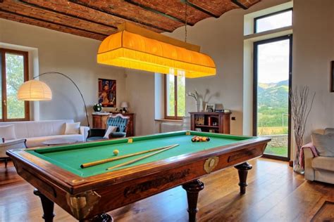 Best 90 Billiard Room Ideas - Pool Table Decor for Home or Basement - Decor Tango