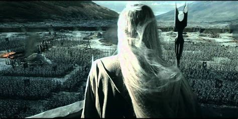 LOTR: Why Didn't Saruman Defeat The Ents?