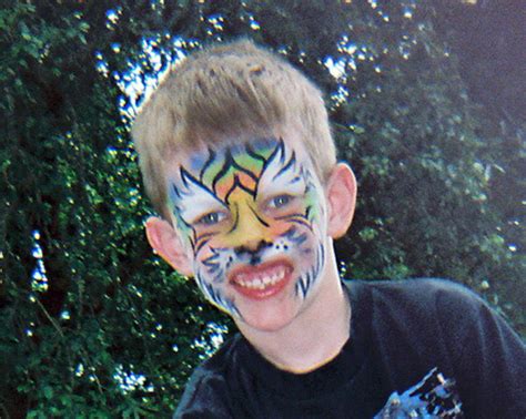 File:Tiger Face paint.jpg - Wikimedia Commons