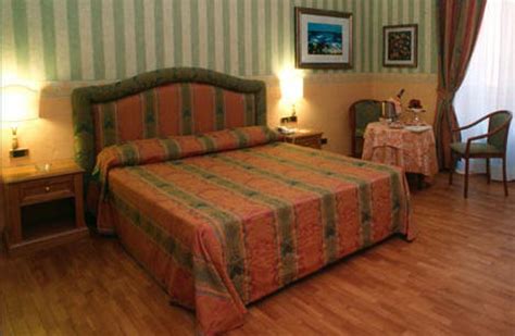 VisitsItaly.com - Welcome to the Hotel Diana - Rome and Lazio Region