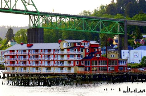 Cannery Pier Hotel in Astoria, Oregon. Built on pilings on the Columbia ...