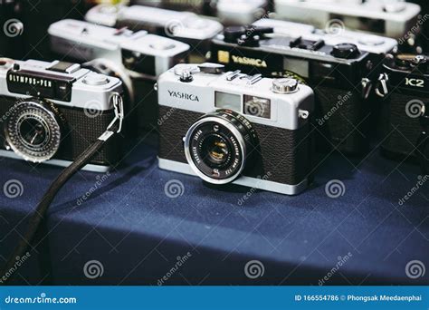 Vintage Old or Classic Camera and Lens Sell at Market. Editorial Photo ...