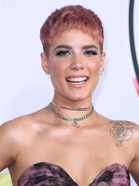 HALSEY at American Music Awards in Los Angeles 10/09/2018 – HawtCelebs