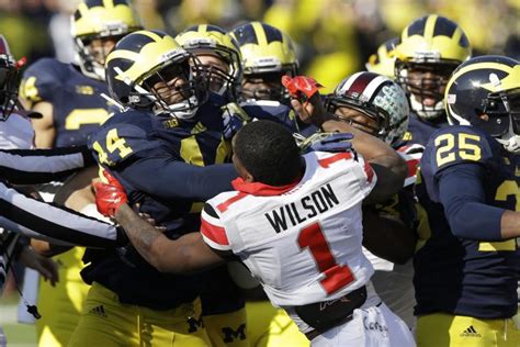 Michigan-Ohio State Rivalry Leads to Ann Arbor Bank Staying Open on ...