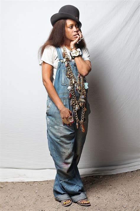 The Erykah Badu Look Book