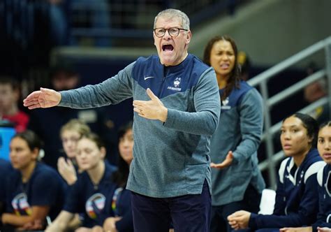 Geno Auriemma: UConn must balance effort and player health - Just Women ...