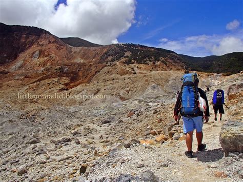 Littlenomadid -Indonesian Travel Blogger: Travel Guide to Mount Papandayan