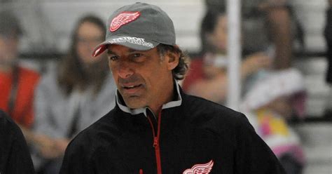 Chris Chelios back working for Red Wings — for now