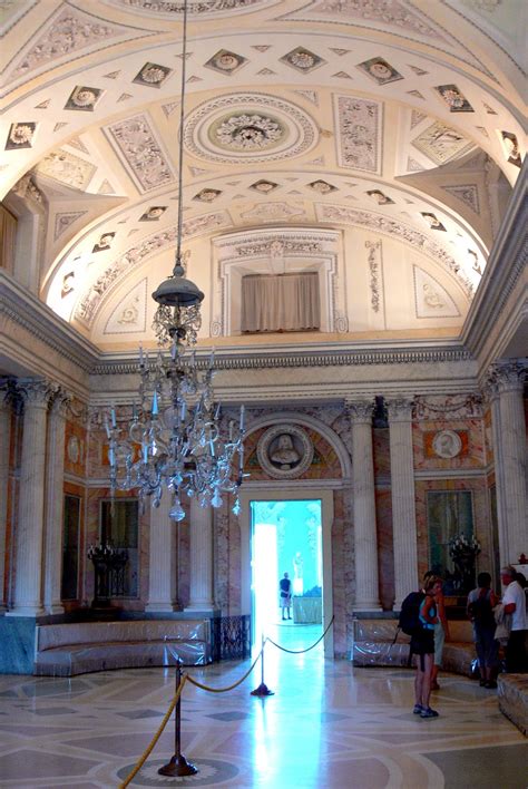 loveisspeed.......: The Palace of Isola Bella on Lake Maggiore..Palazzo Borromeo....lovely!