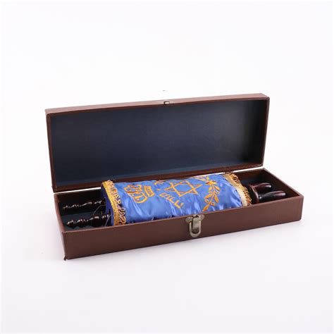 Sefer Torah Scroll with Cover and Presentation Case | EBTH