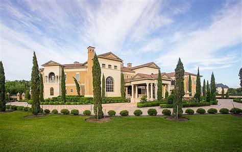 19,000 Square Foot Opulent Mansion In Sugar Land, TX | Homes of the Rich