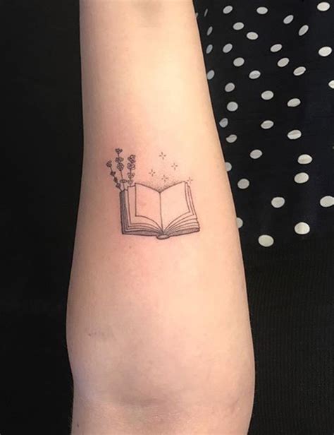 21 Best Small And Minimalist Tattoos That Are Absolutely Adorable