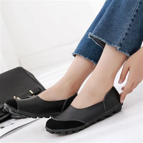 Casual Women Flats Genuine Leather Slip on Summer Flat Women loafers Moccasins Comfortable black ...