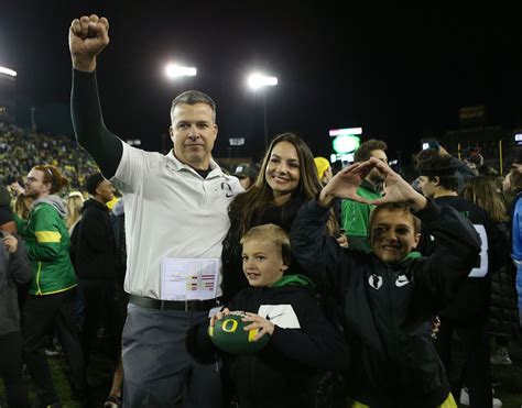 Oregon Ducks coach Mario Cristobal goes 1-on-1 in front of USC game - oregonlive.com