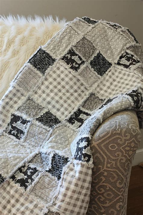 This Easy Flannel Rag Quilt is So Adaptable - Quilting Digest | Rag ...