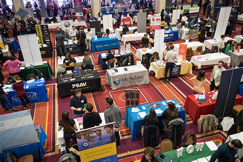 Get Your Résumés Ready: Fall Career Fair Tomorrow | BU Today | Boston ...