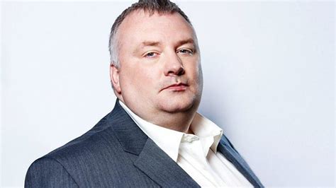 Stephen Nolan: BBC Northern Ireland responds to Nolan allegations - BBC News