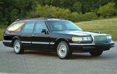 CC For Sale: 2000 Lincoln Town Wagon - Town Sedan or Country Car ...