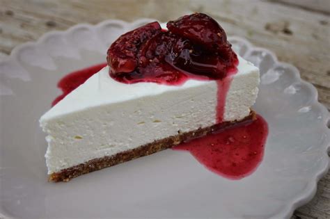 Crème‑fraîche-Cheesecake mit Feigenkompott - Einfache Rezepte