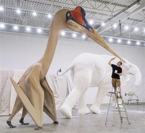 The Quetzalcoatlus Northropi, the biggest flying creature of all time ...