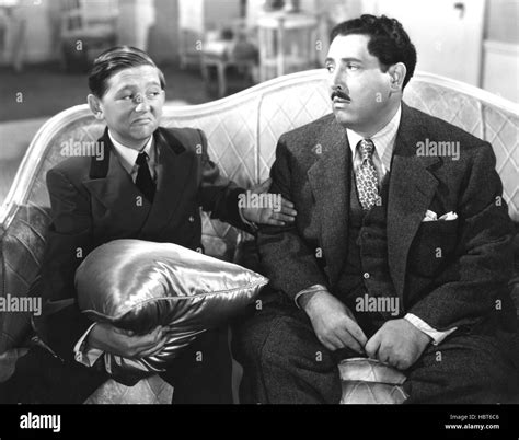 GILDERSLEEVE ON BROADWAY, Walter Tetley, Hal Peary (aka Harold Peary), 1943 Stock Photo - Alamy