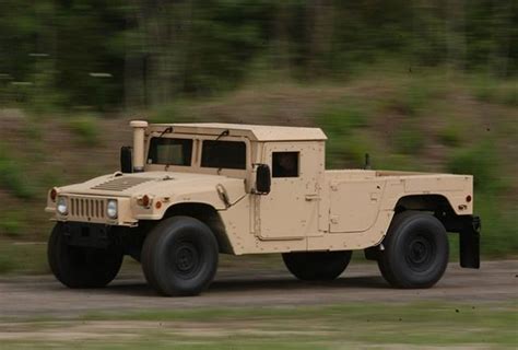 M1152 M1152A1 HMMWV 4x4 cargo troops carrier vehicle technical data sheet specifications ...