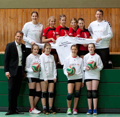 U14-Volleyball-Mädchen des TV Hörde bei Deutscher Meisterschaft - Dortmund-Süd