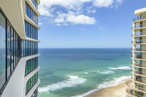 Opening Sale — Meriton Suites Surfers Paradise | Gold Coast Hotel