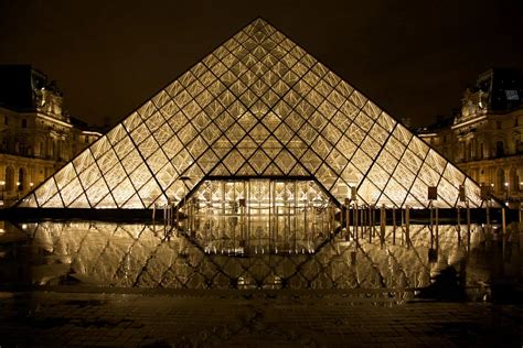 Louvre Pyramid: The Gigantic Glass Structure in France - The Constructor