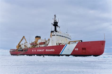 DVIDS - Images - Coast Guard Cutter Polar Star (WAGB 10) crew members ...