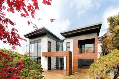 Modern Korean House with Wood and Glass Front