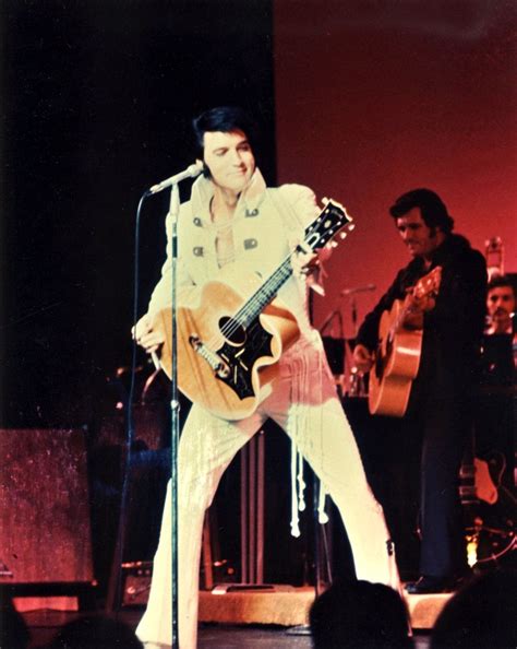 Elvis live at the International Hotel Las Vegas august 12th 1970 | Elvis presley, Elvis in ...