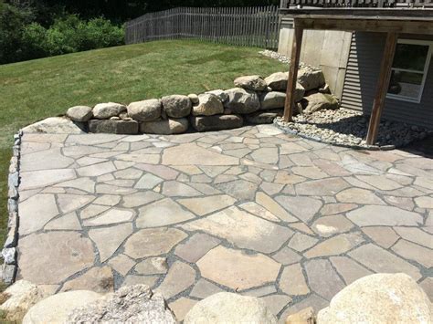 Natural Stone Walkway | Harbor Shore Landscaping