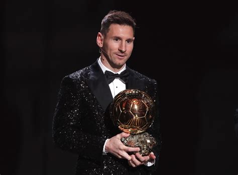 Soccer-Messi claims record-extending seventh Ballon d'Or | Reuters News Agency