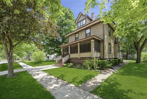 10 Desirable Illinois Homes On The Market - Haven Lifestyles