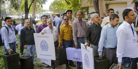 Jammu and Kashmir: District Polls to Be Held in Eight Phases From ...