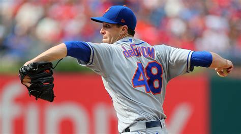 Degrom Pitching Today / Mets SP Jacob deGrom Breaks Pitching Record on ...