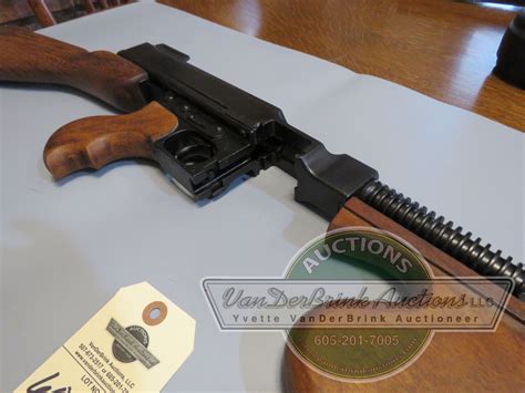 Lot 603M – VINTAGE TOY TOMMY GUN | VanderBrink Auctions