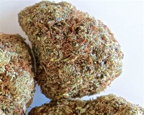 Moon Rocks Strain Information & Reviews | Where's Weed