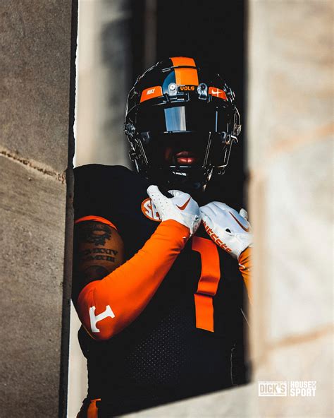 Tennessee Dark Mode Uniform — UNISWAG